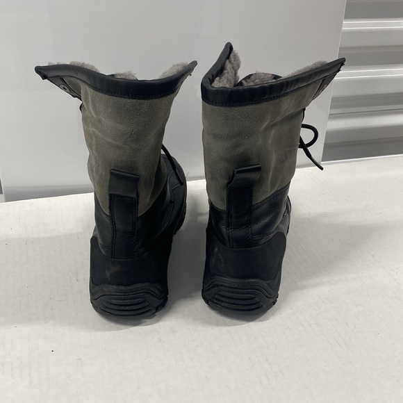 UGG Men Black/Gray Fur Vibram Leather Waterproof Snow Gore-Tex Boots Size 10 EUC